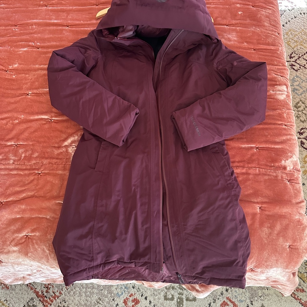 Women's Burgundy SZ 6 Lululemon Parka